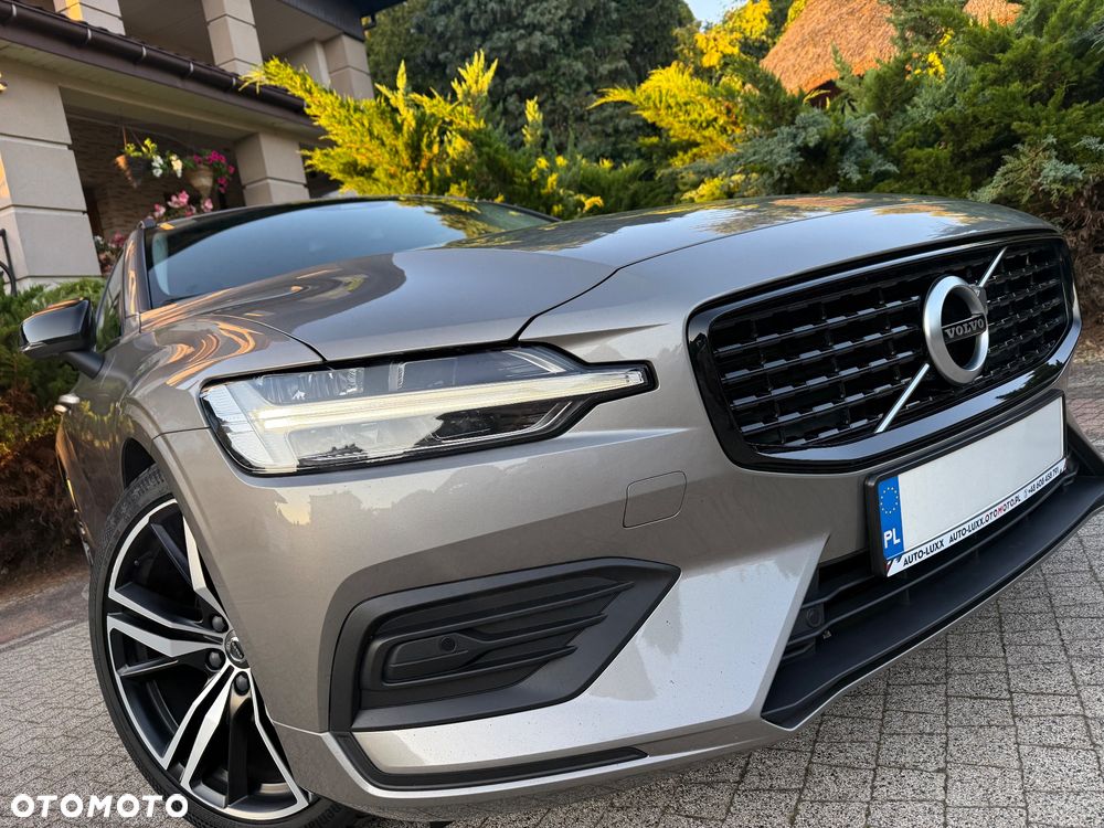 Volvo V60 B3 B DKG Momentum Pro - 23