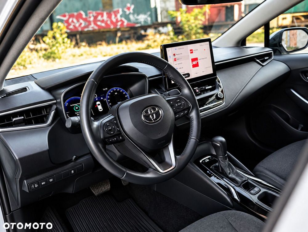 Toyota Corolla 1.8 Hybrid Style - 17