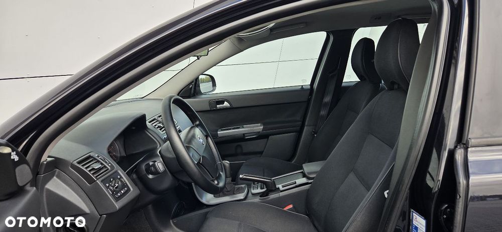 Volvo V50 DPF D2 Kinetic - 32