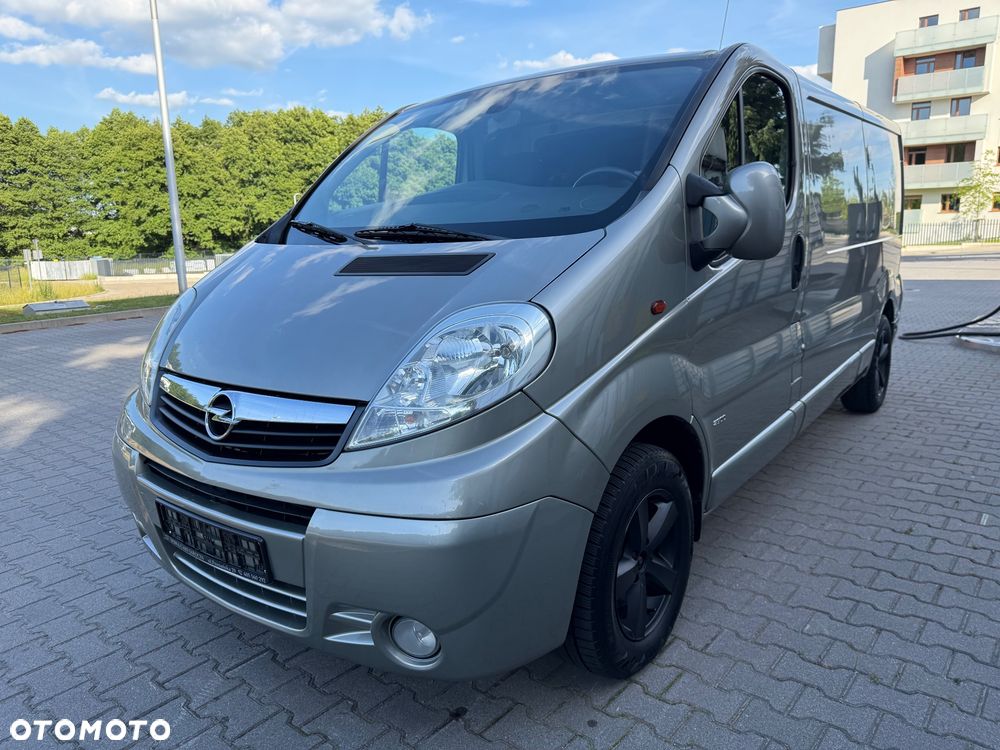 Renault Trafic - 1