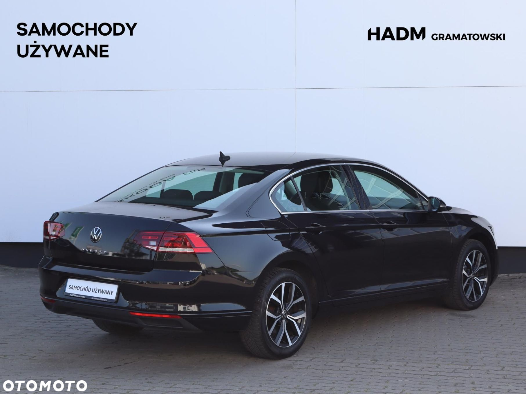 Volkswagen Passat - 2