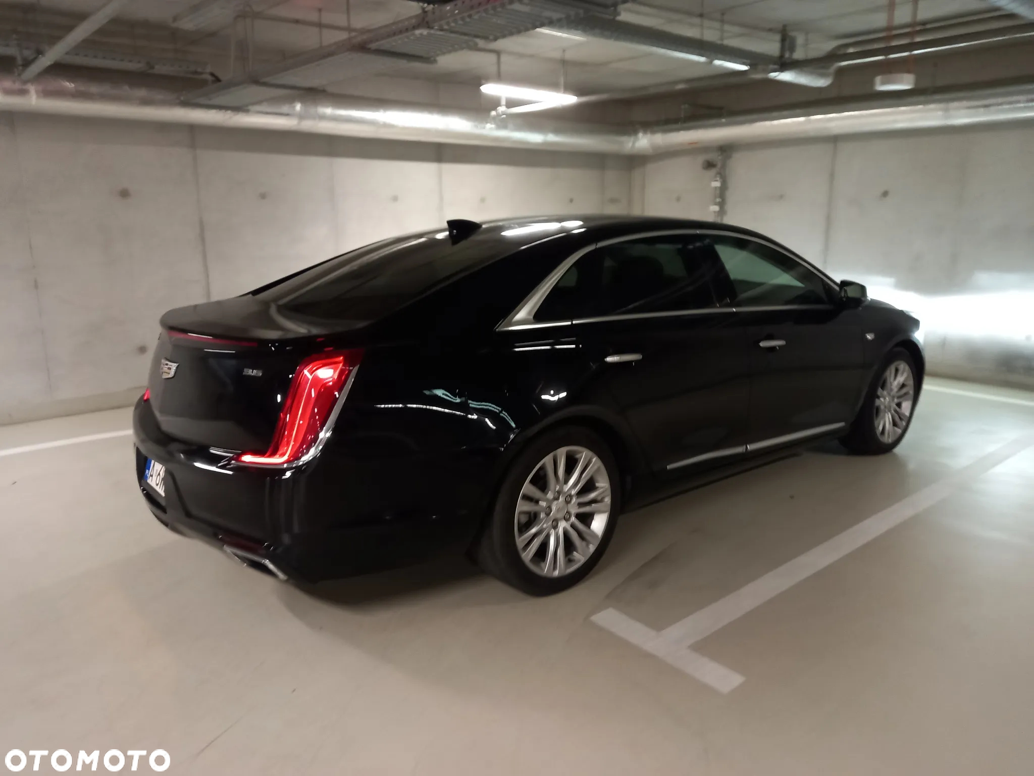 Cadillac XTS - 10