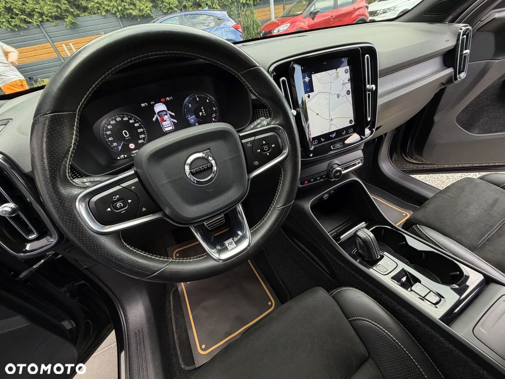 Volvo XC 40 D3 SCR R-Design - 30