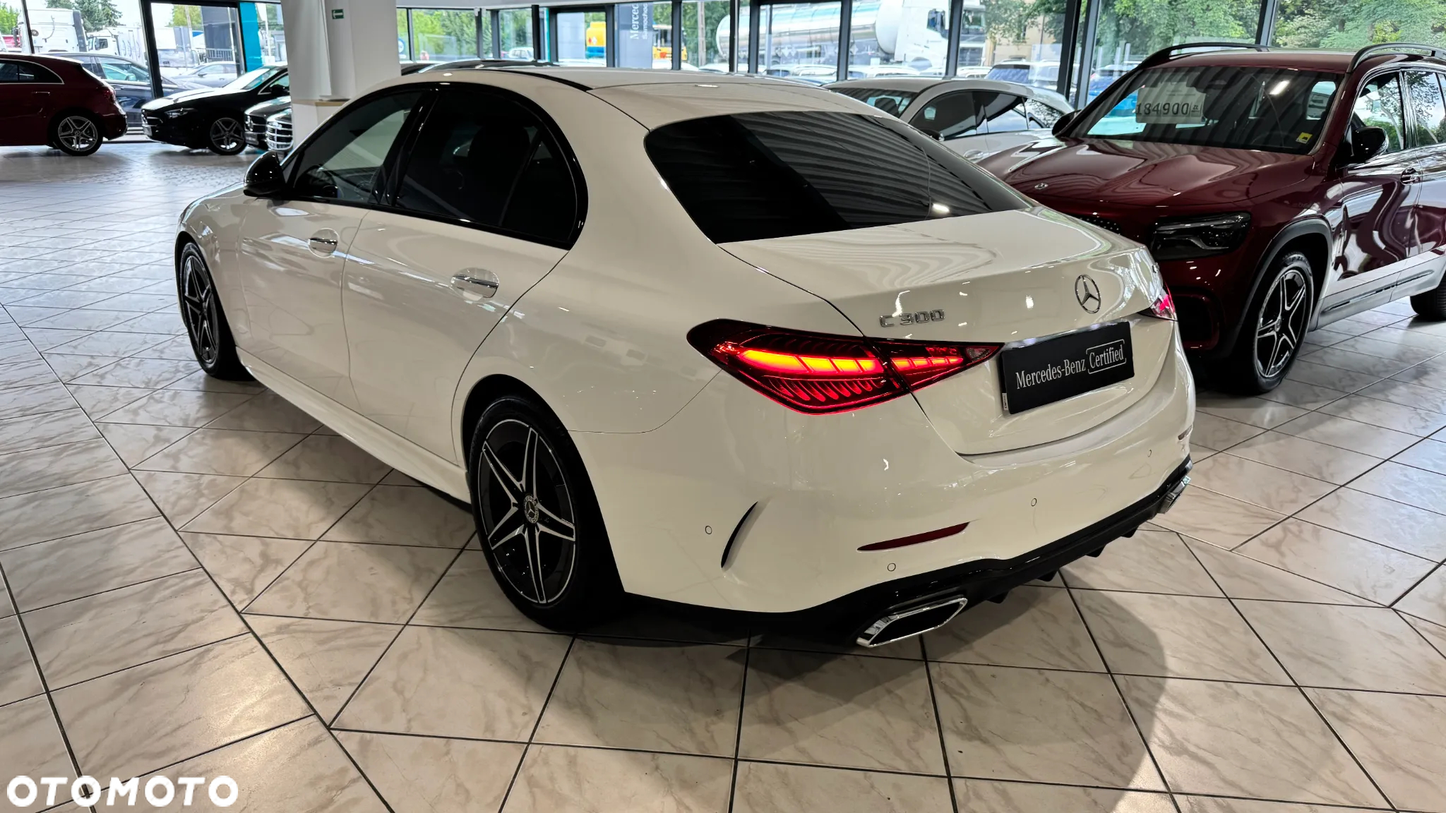Mercedes-Benz Klasa C 300 4MATIC 9G-TRONIC - 4