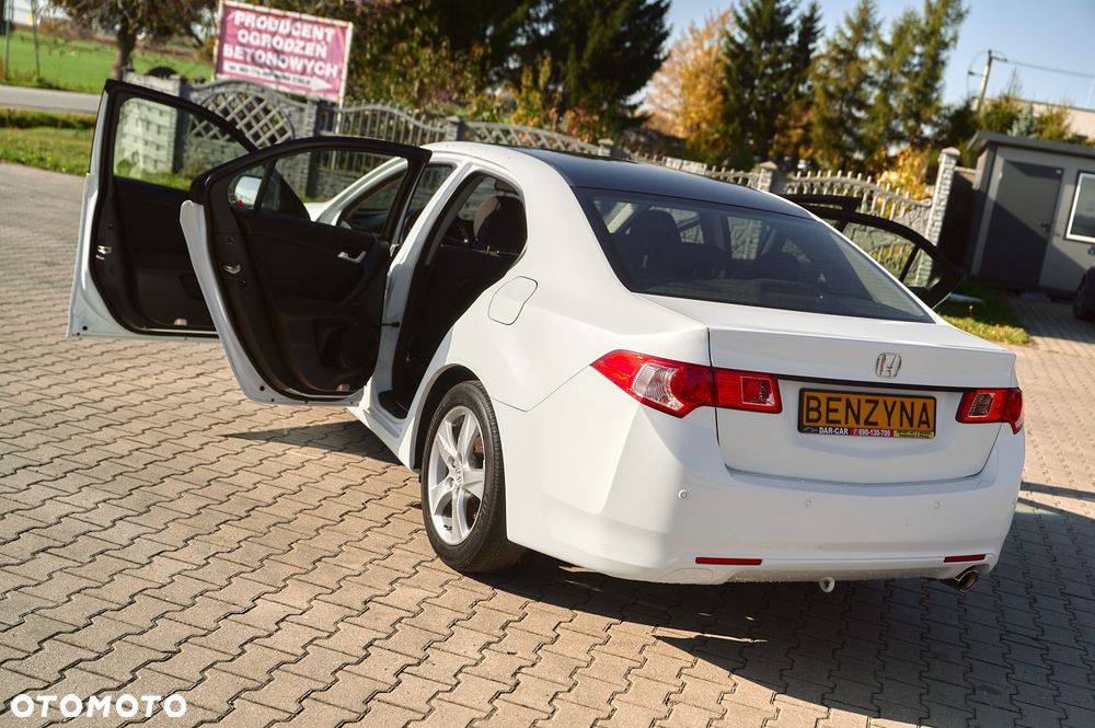Honda Accord 2.0 Executive - 26