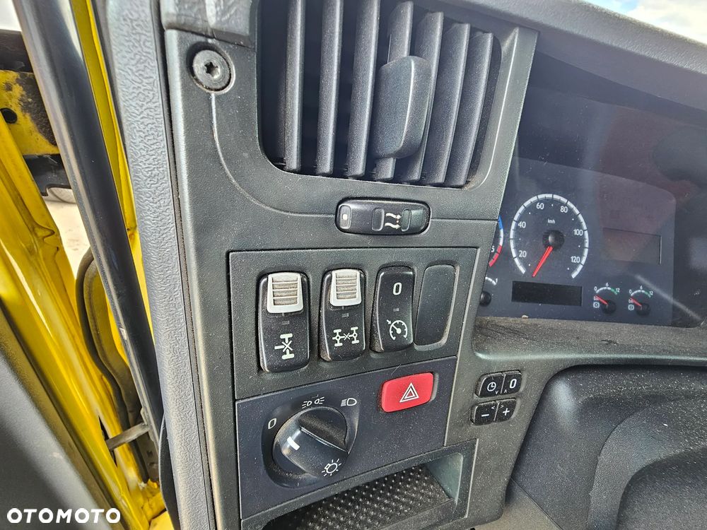 Scania - 28
