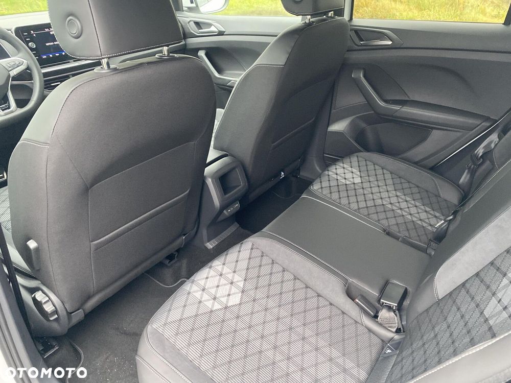 Volkswagen T-Cross - 21