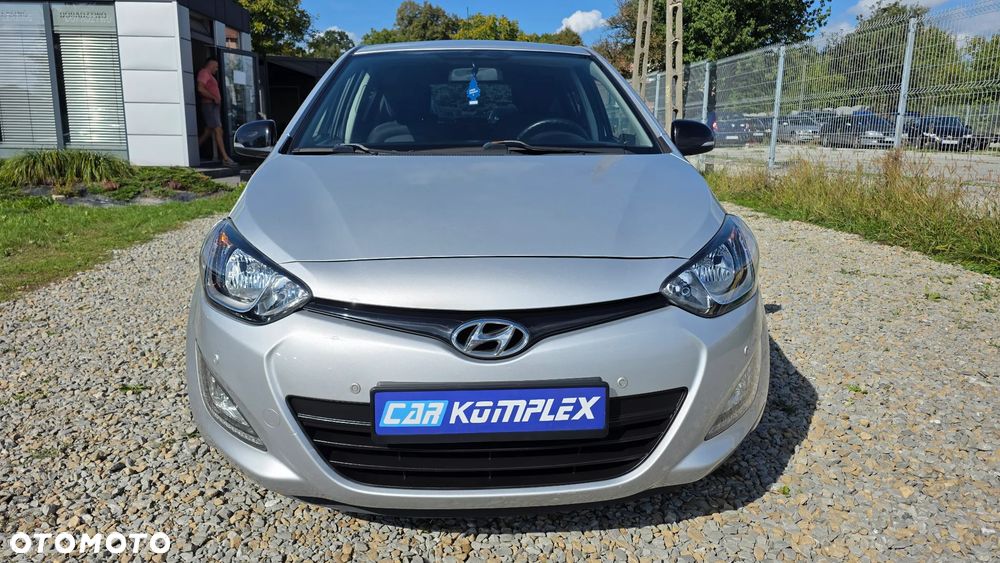 Hyundai i20 1.2 Fifa World Cup Edition - 10