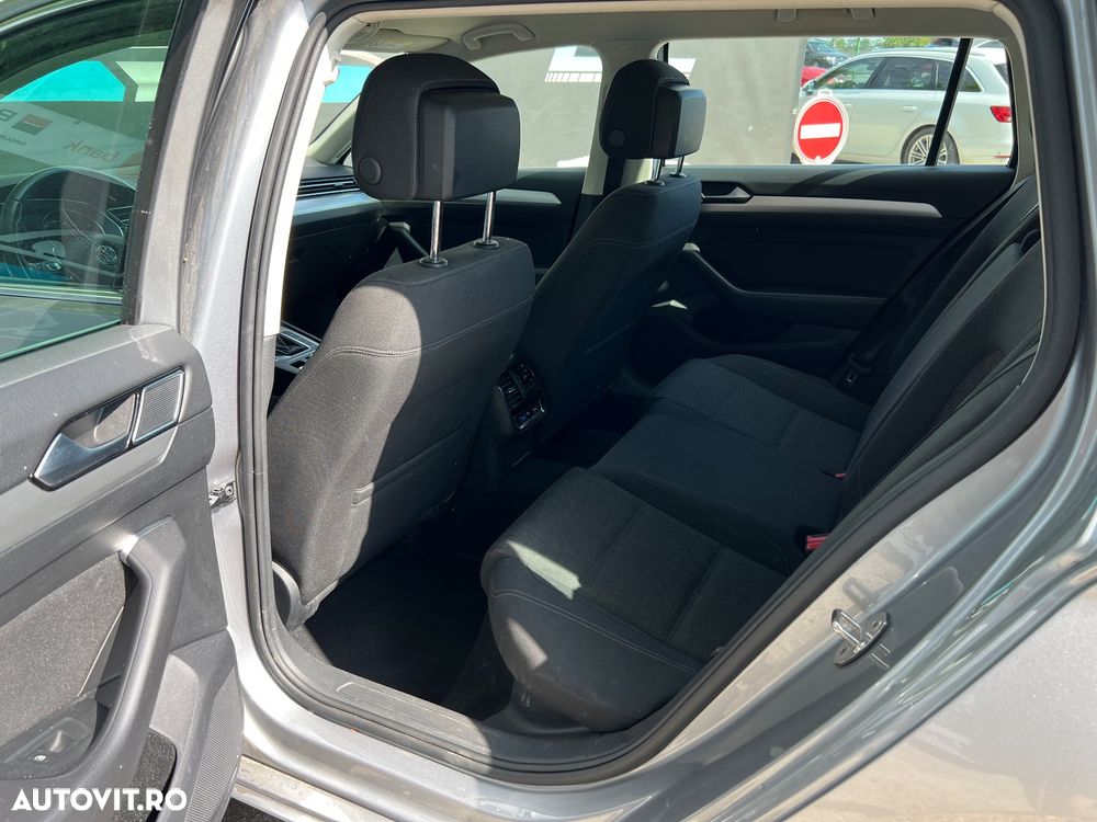 Volkswagen Passat Variant 1.6 TDI (BlueMotion Technology) DSG Comfortline - 22