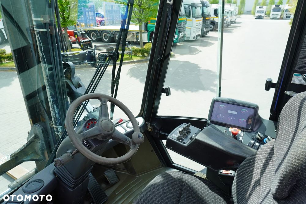 Hyster H16 XM-12 / udźwig 16 t / Zasięg 5,4 m - 20