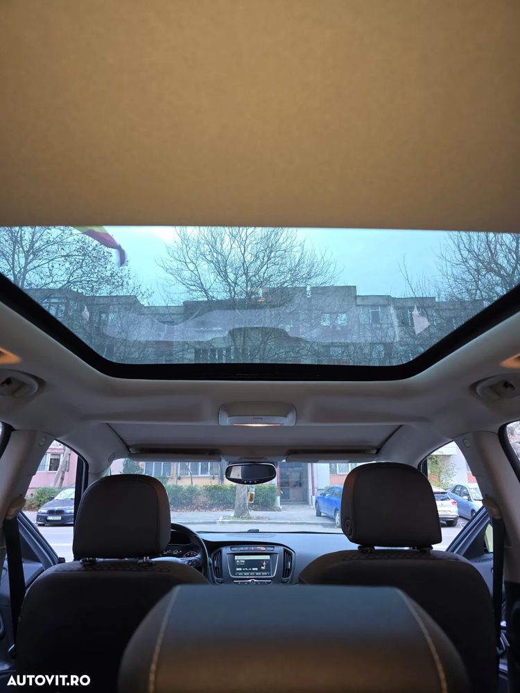 Opel Zafira Tourer 1.6 Aut Enjoy - 17