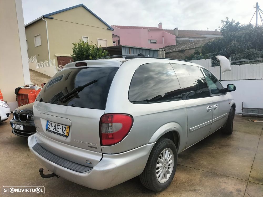 Chrysler Voyager 2.5 CRD SE - 2