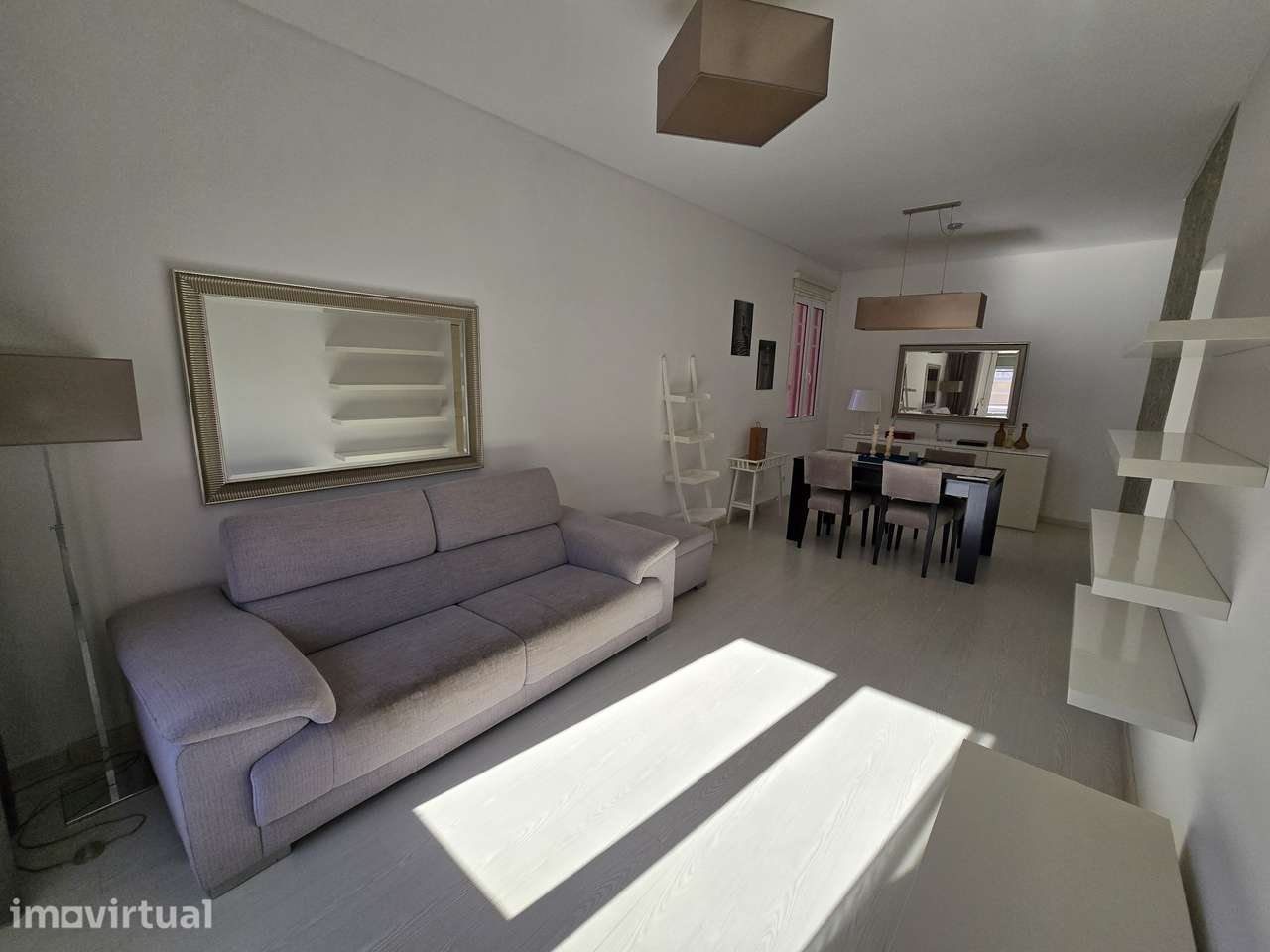 Apartamento T2 Campo de Ourique - Totalmente mobilado e equipado - Grande imagem: 4/15