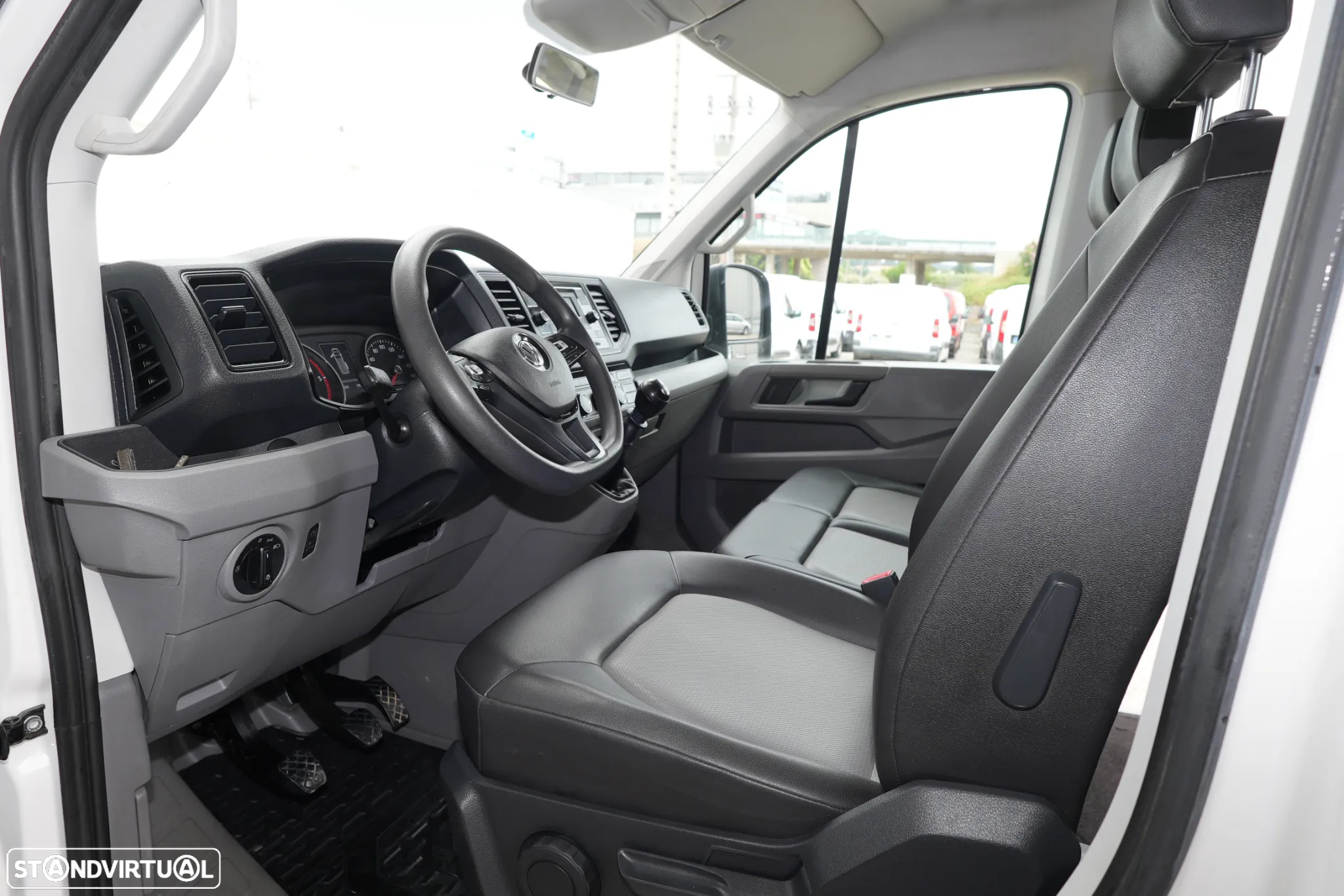 VW Crafter 7Lugares Maxi Longa 2.0TDI 180cv - 8