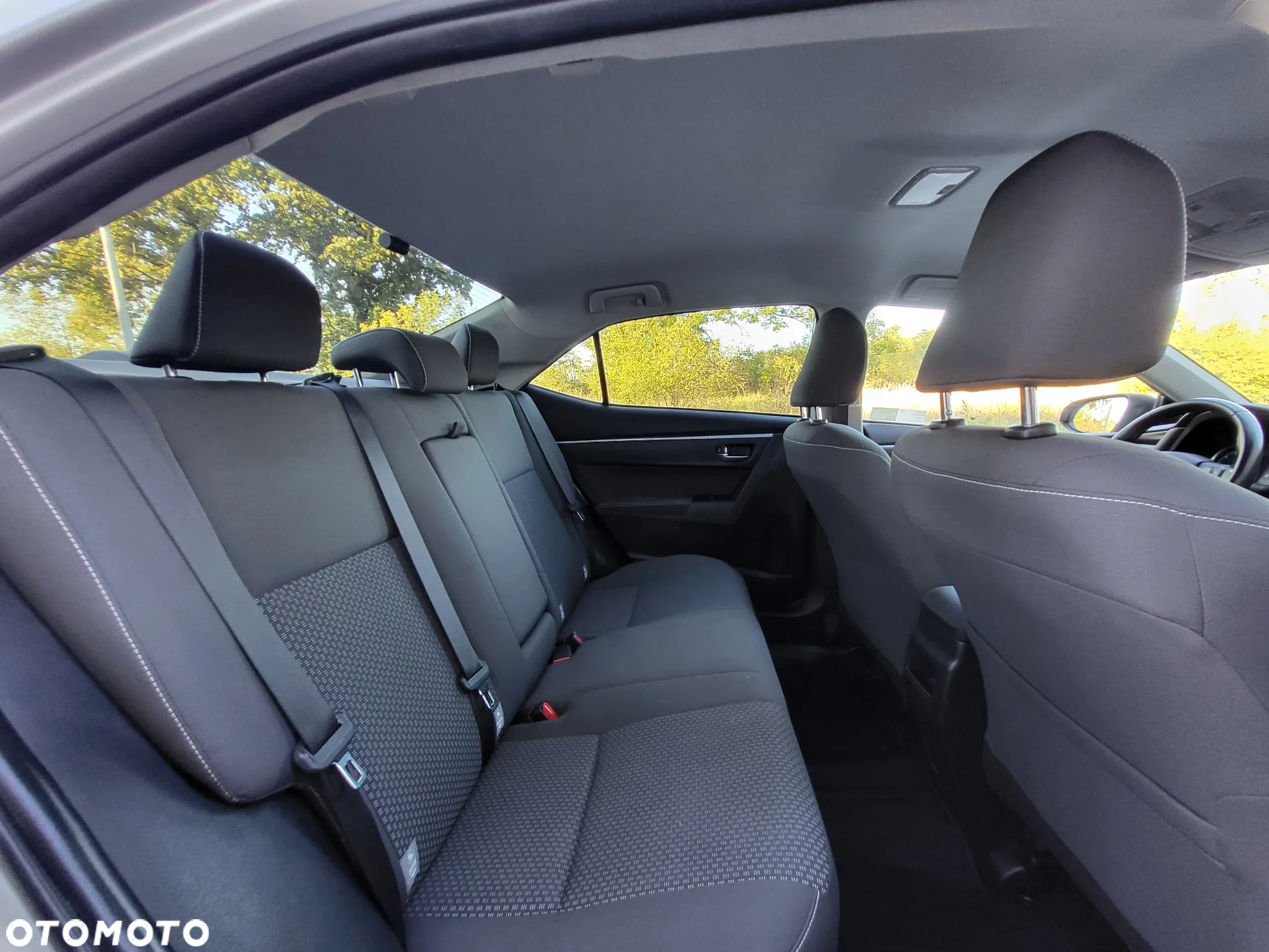 Toyota Corolla - 18