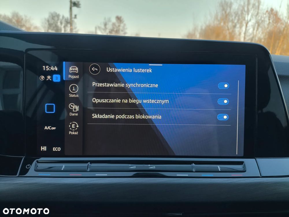 Volkswagen Golf - 33