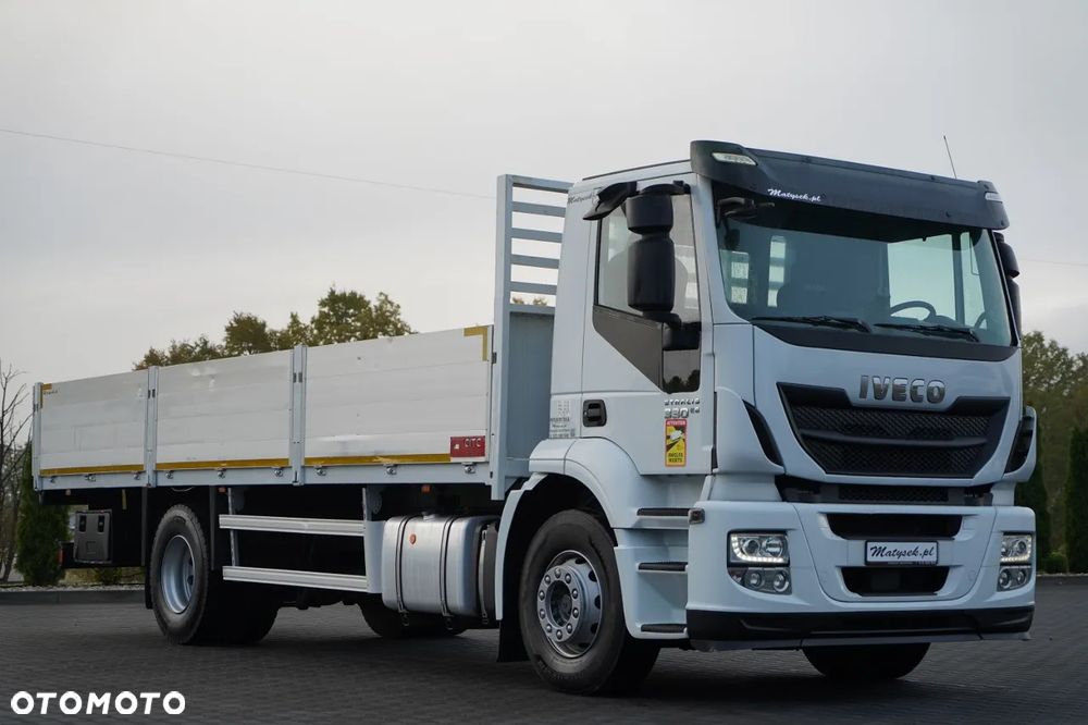 Iveco STRALIS 330 / SKRZYNIOWY- 7,4 M / 4 x 2 / EURO 6 - 7