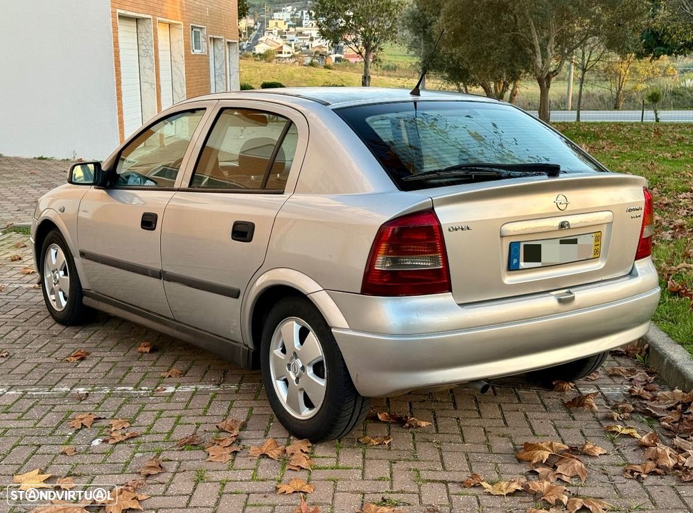Opel Astra 1.4 Club - 8
