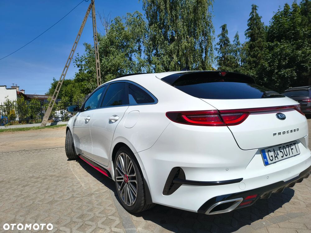Kia ProCeed - 4