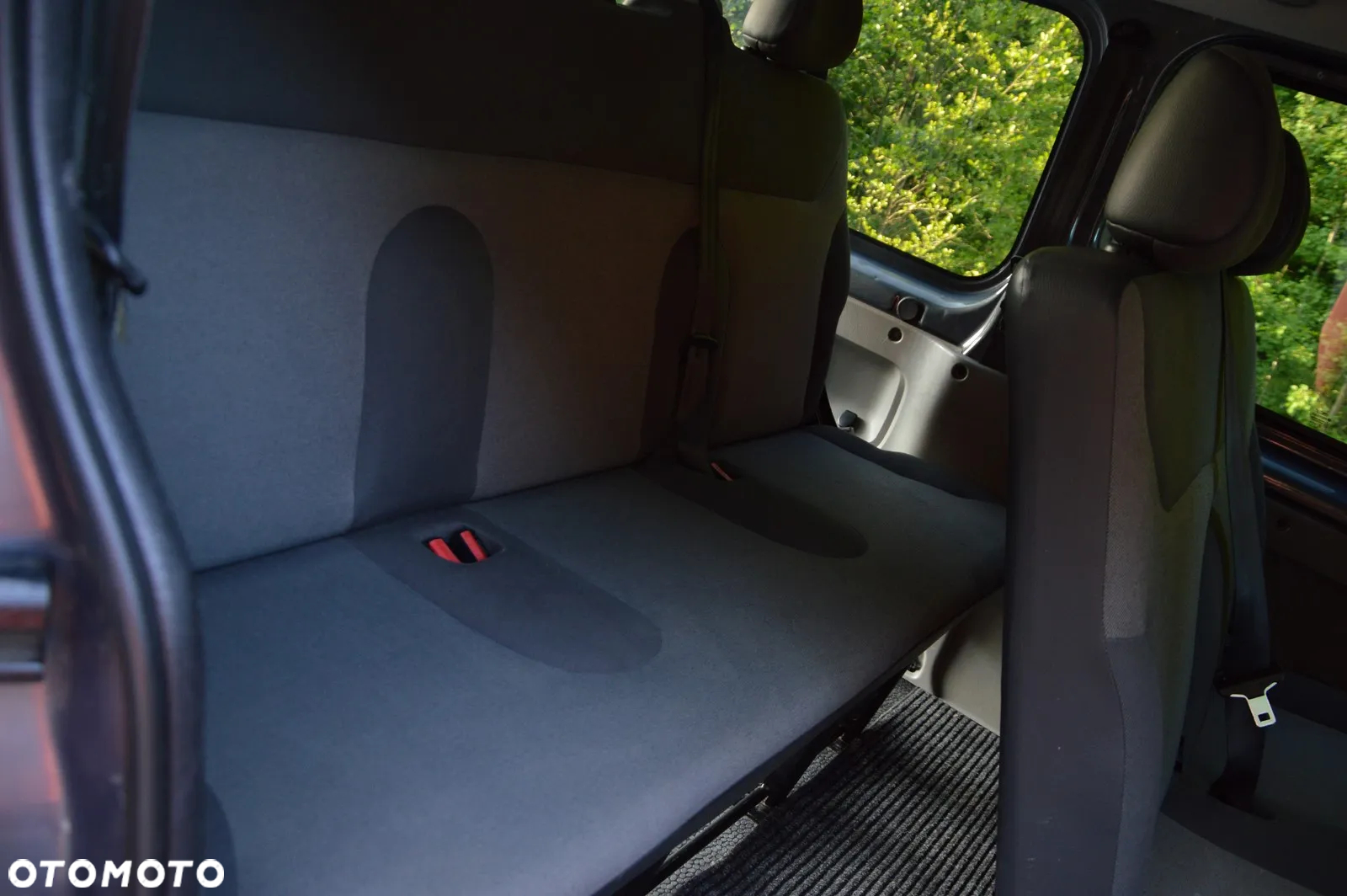 Renault Trafic 2.0 dCi 115 Passenger FAP L2H1 Expression - 21