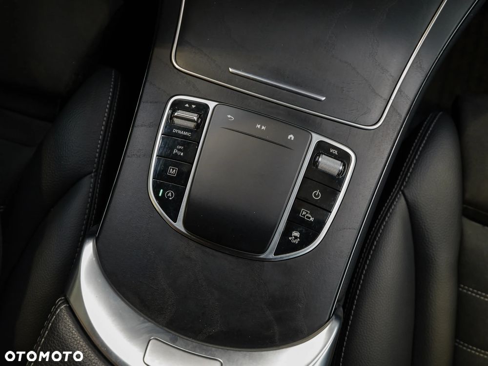 Mercedes-Benz GLC 200 d 4Matic 9G-TRONIC AMG Line - 28