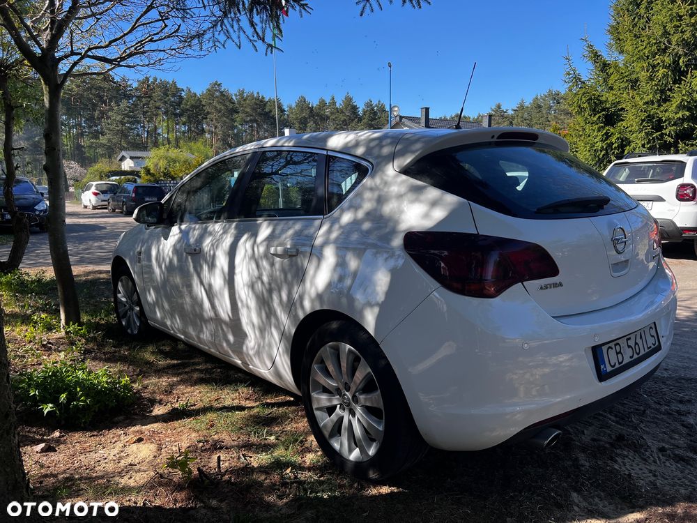 Opel Astra 1.4 T Cosmo - 3