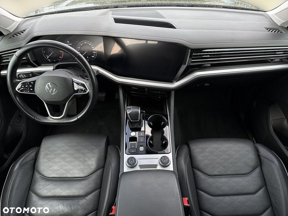 Volkswagen Touareg - 14