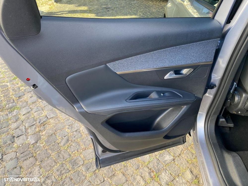 Peugeot 3008 PureTech 130 Stop & Start EAT6 Allure - 7