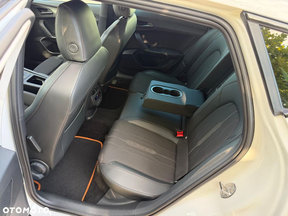 Cupra Formentor 1.4 e-Hybrid DSG Priority - 34
