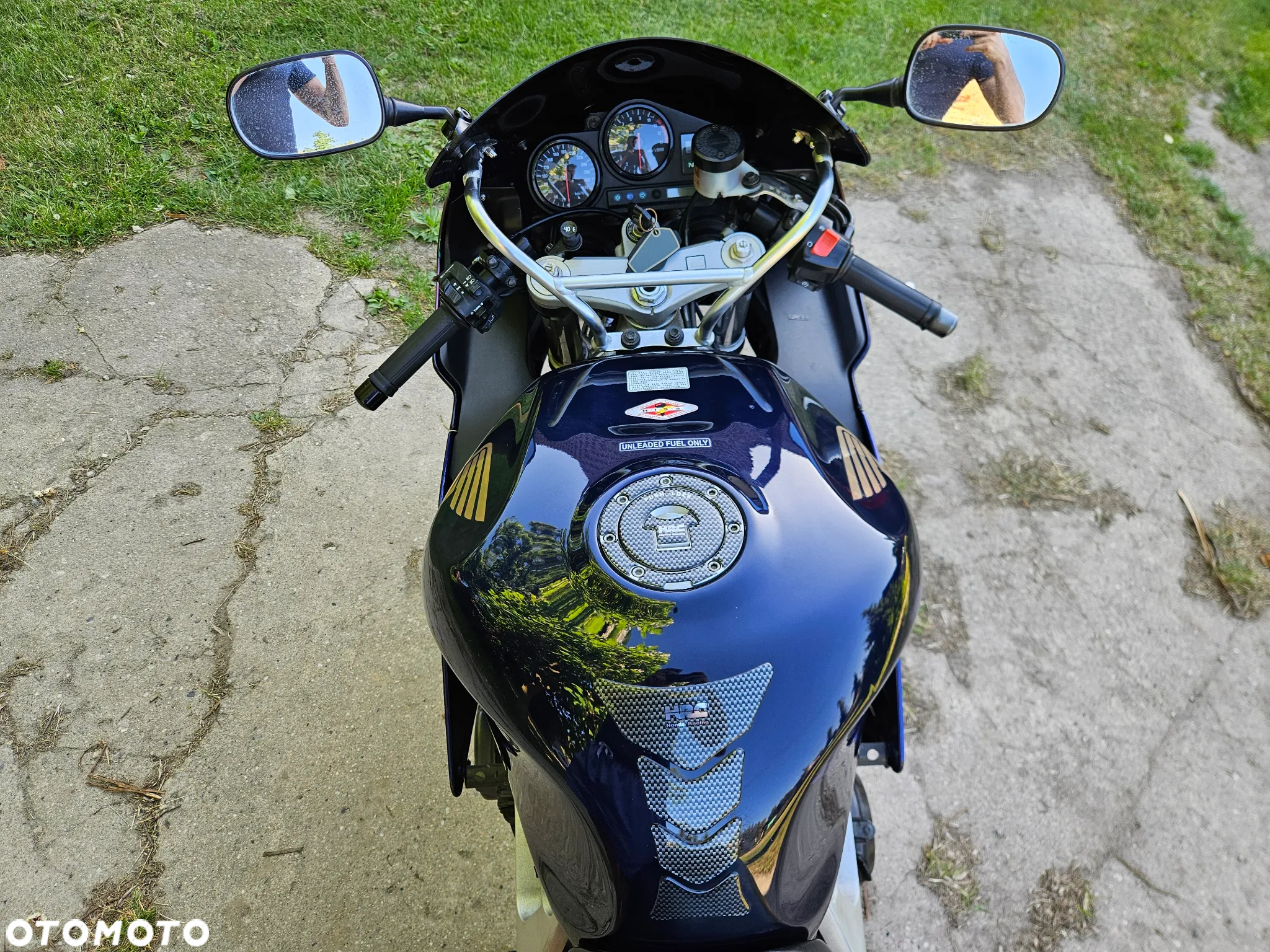 Honda CBR - 9