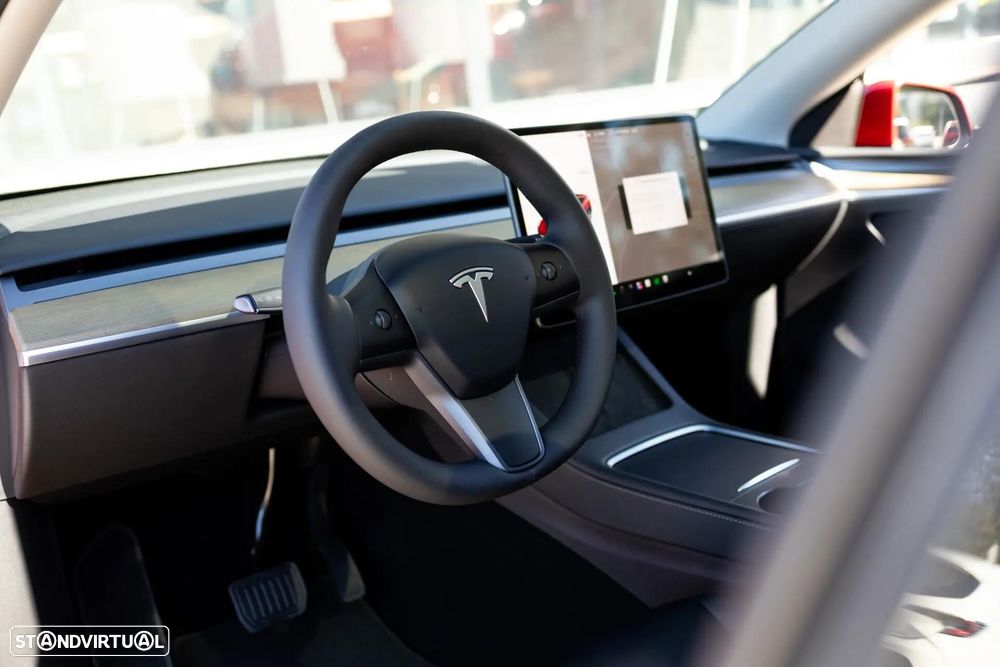 Tesla Model Y Standard - 8