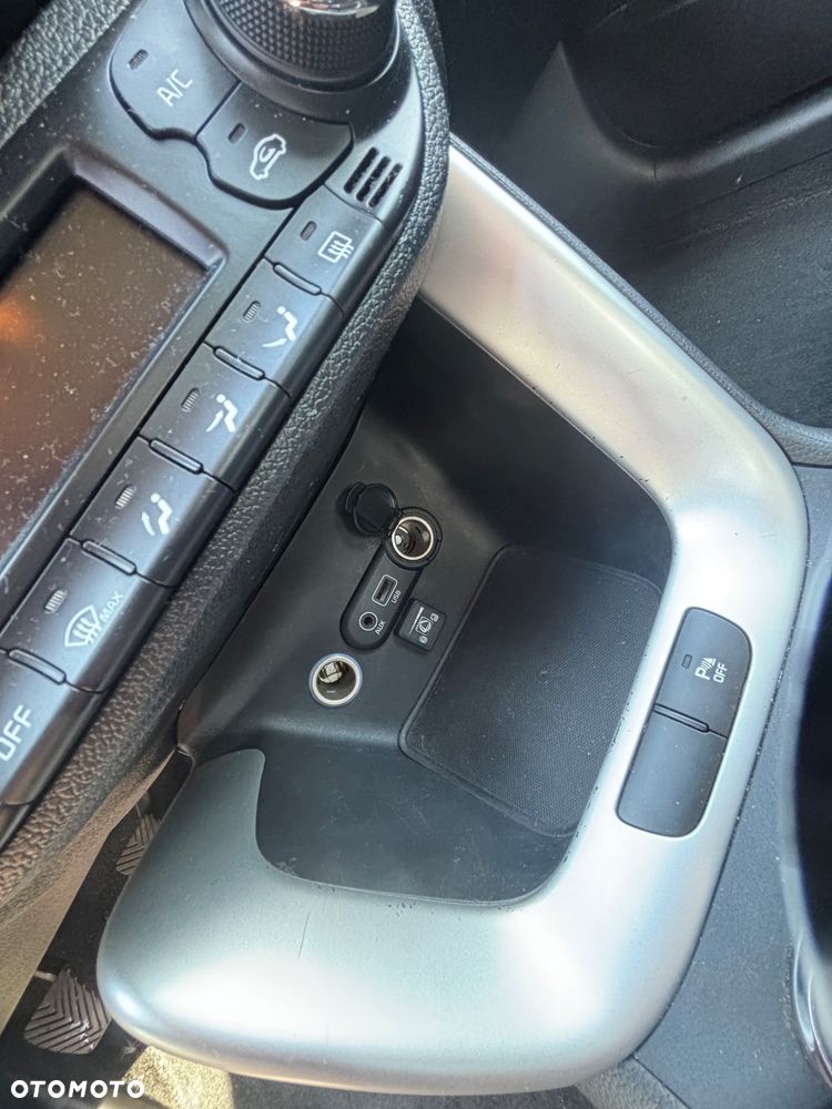 Kia Ceed - 16