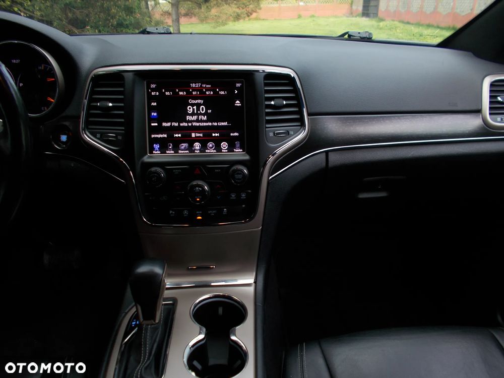 Jeep Grand Cherokee - 10