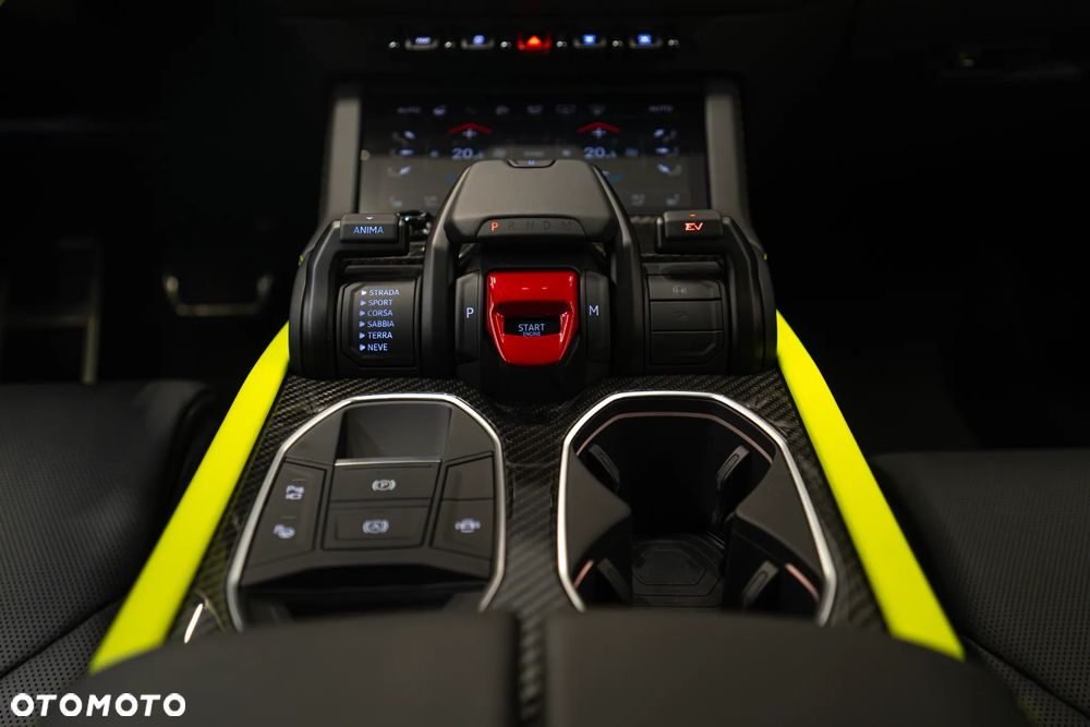 Lamborghini Urus - 15