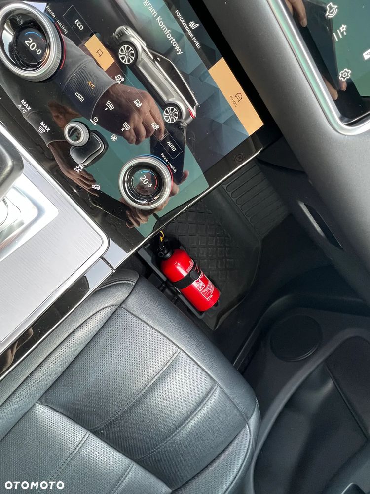 Land Rover Range Rover Evoque - 30