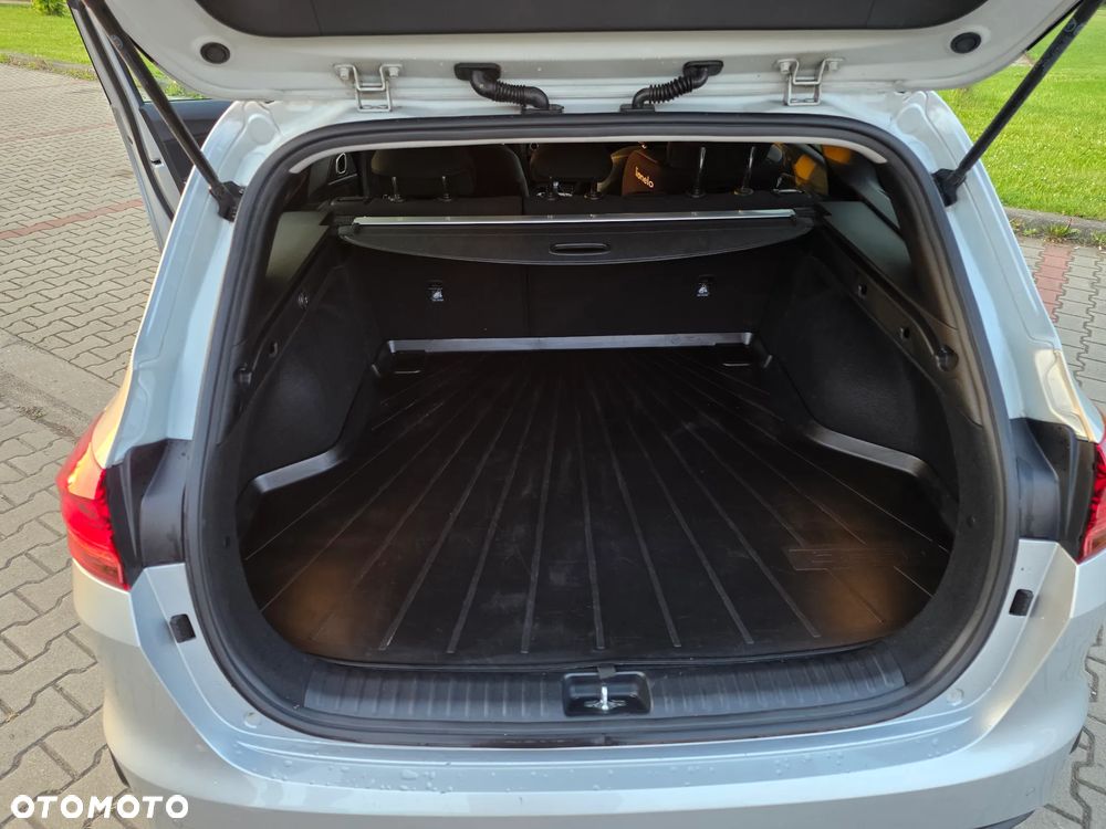 Kia Ceed 1.6 CRDi mHEV M DCT - 20