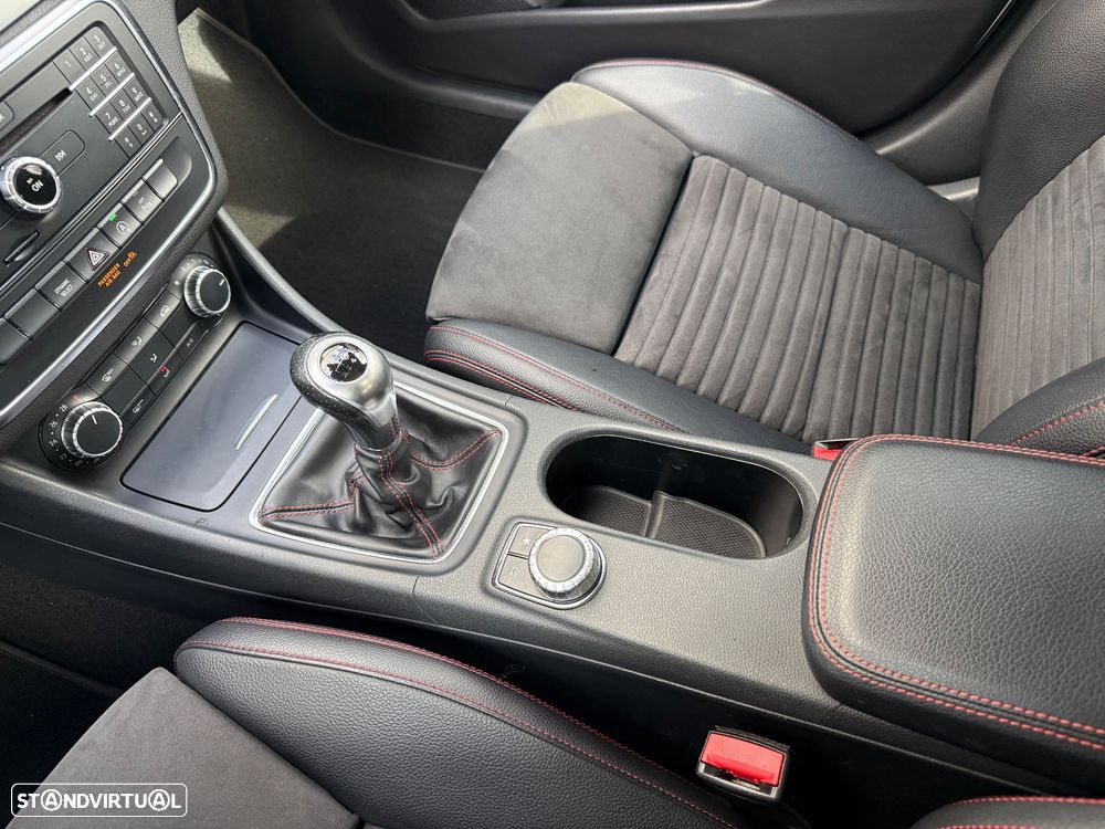 Mercedes-Benz GLA 180 CDI AMG Line - 22