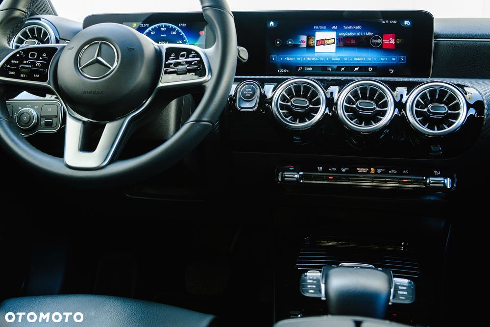 Mercedes-Benz Klasa A 200 7G-DCT - 14