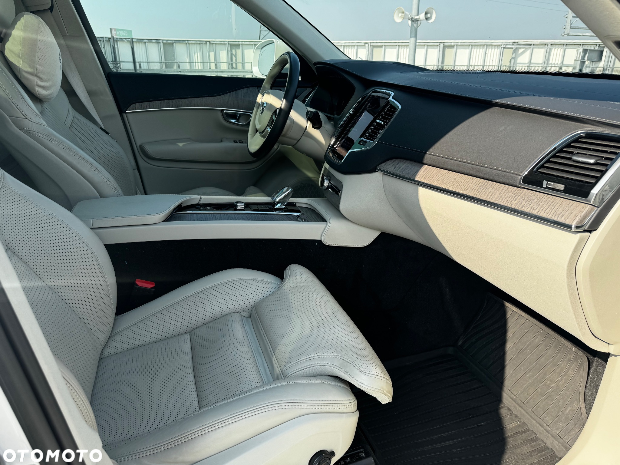 Volvo XC 90 - 6