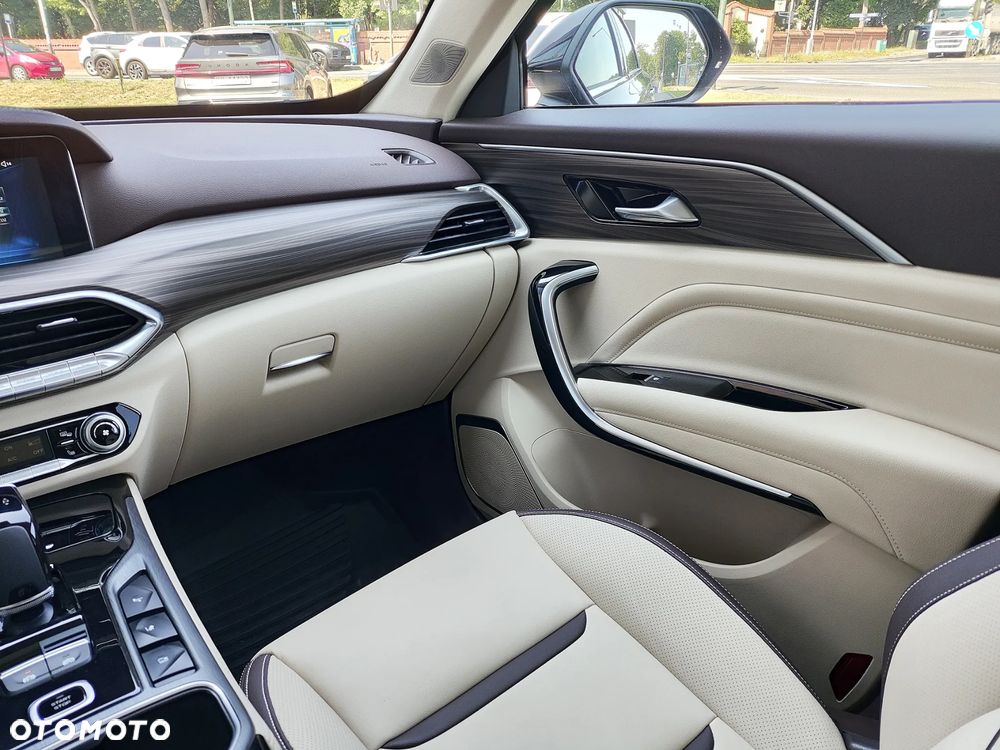 Bestune T77 1.5T Elegance DCT - 26