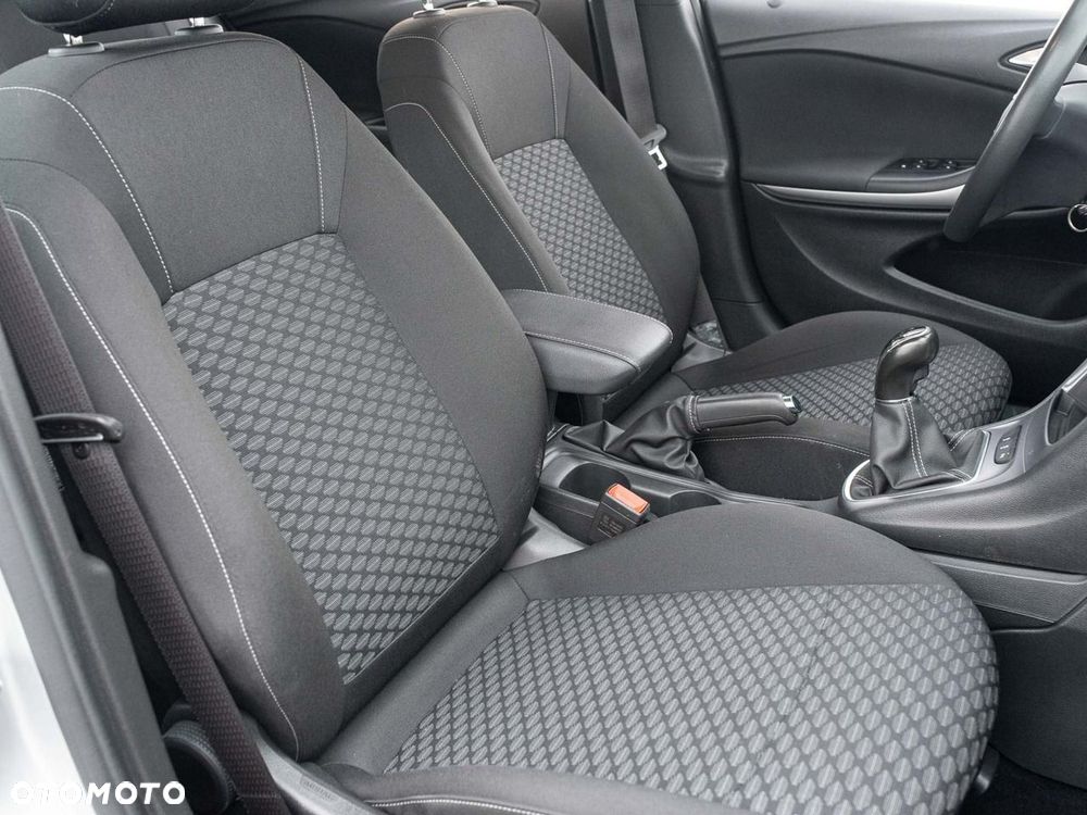 Opel Astra - 25