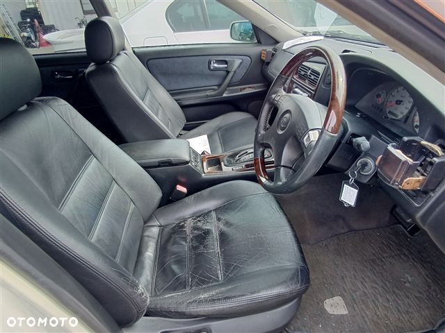 Nissan Skyline - 8