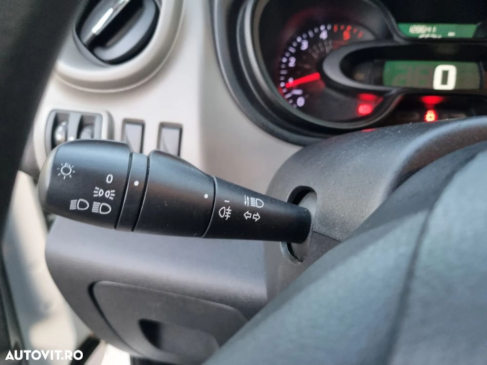 Renault Trafic - 11
