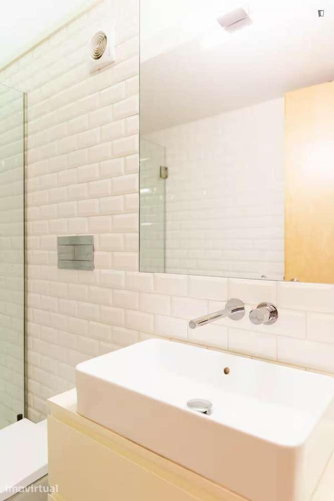 Apartamento com 1 quartos - localizado em Cedofeita Porto - Grande imagem: 3/12
