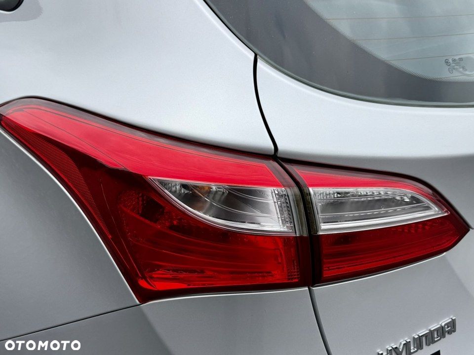 Hyundai i30 blue Kombi 1.6 GDi Passion - 11