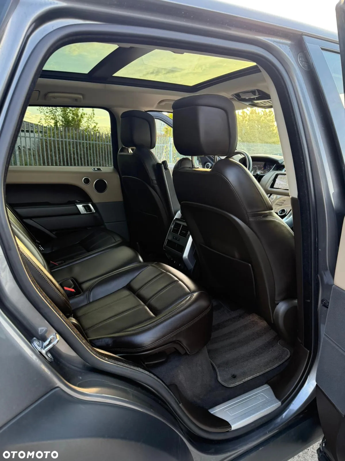 Land Rover Range Rover Sport - 10