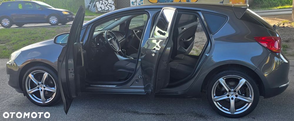 Opel Astra 1.6 Edition 111 Jahre - 18