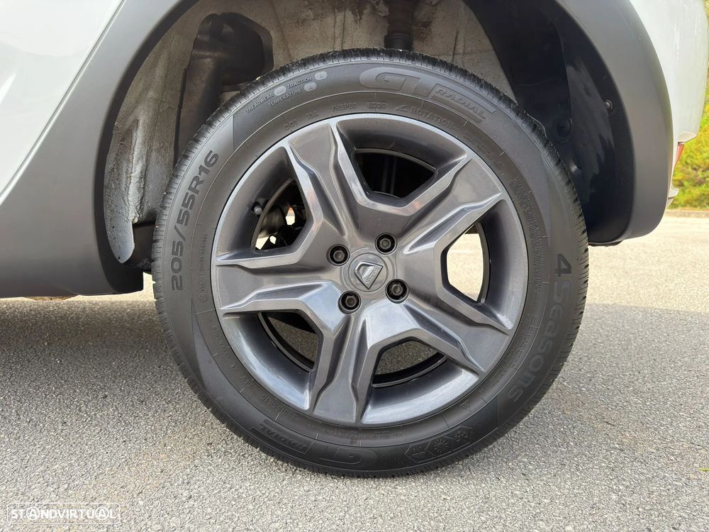 Dacia Sandero 0.9 TCe Stepway - 16