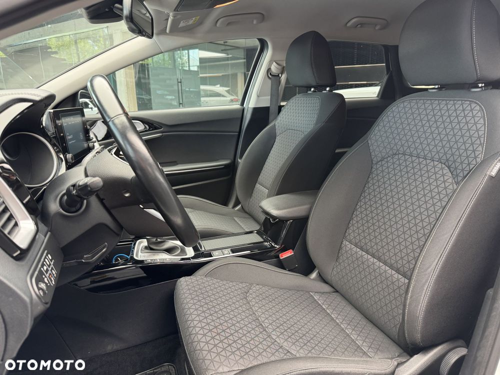 Kia Ceed 1.6 GDI PHEV L DCT - 12