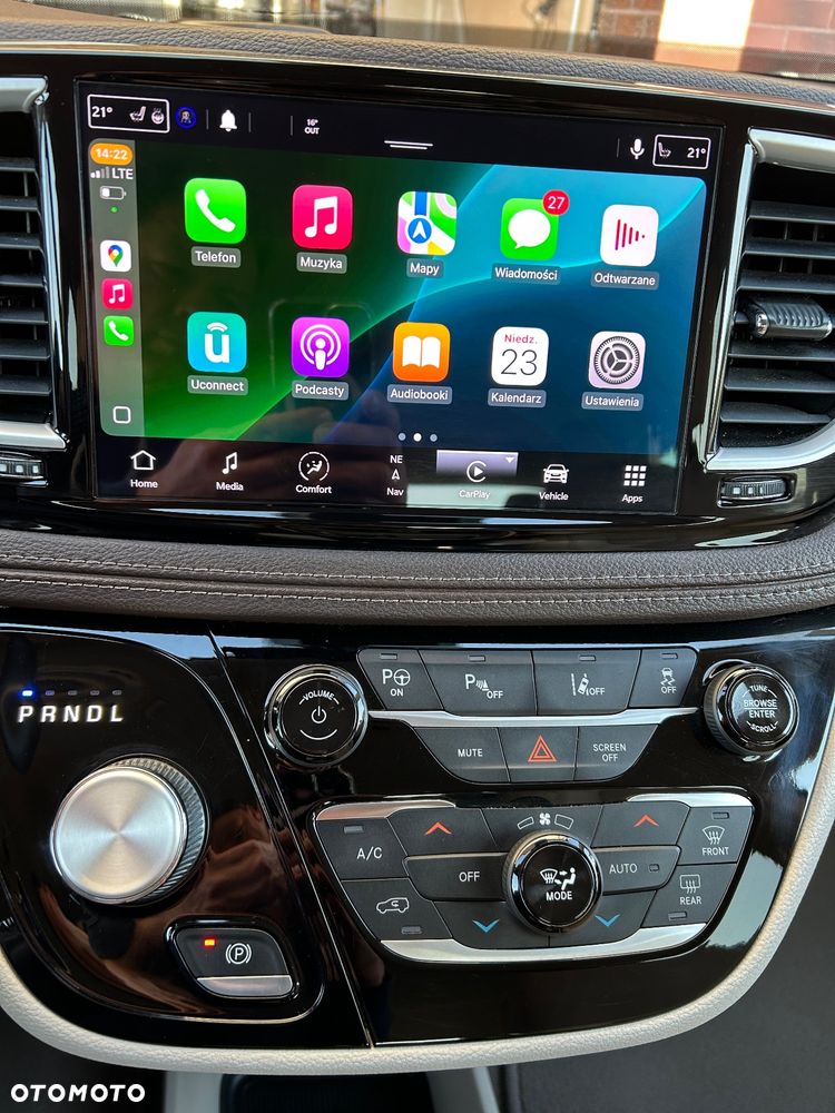 Chrysler Pacifica - 18